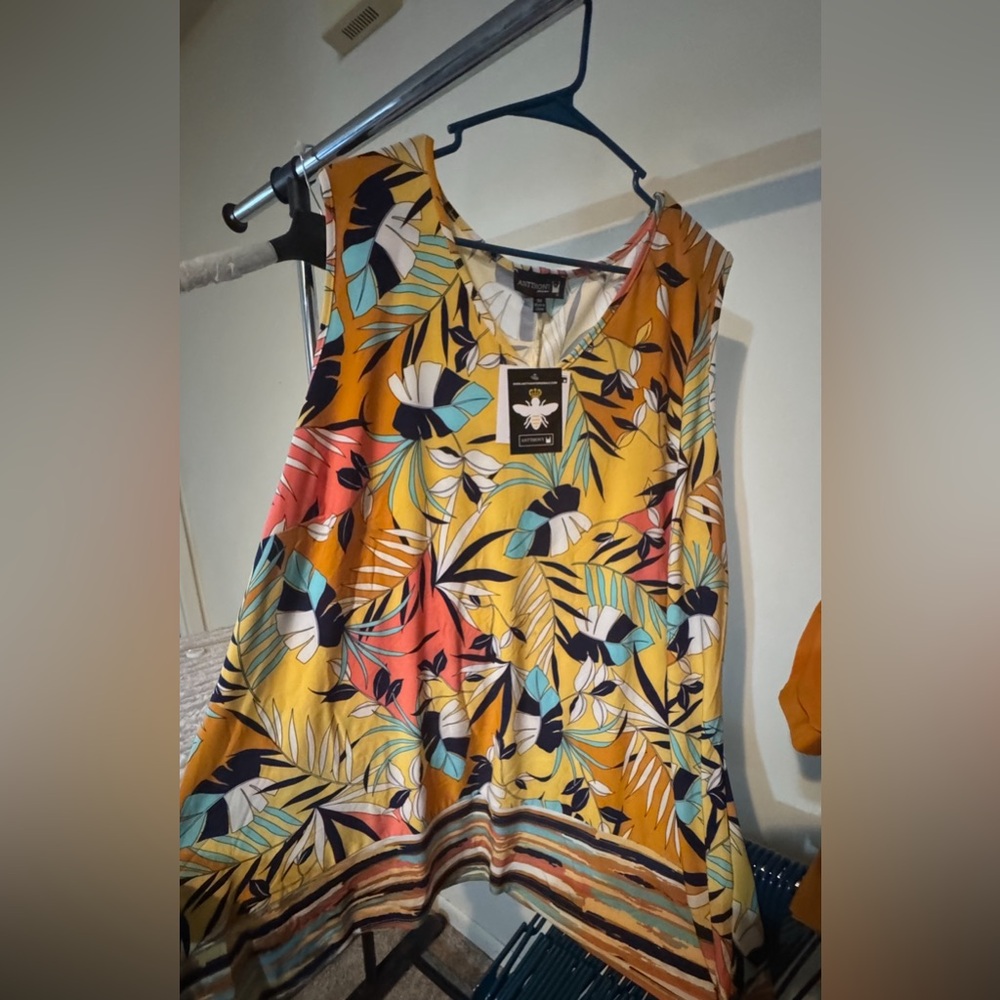 Antthony Vibrant Tropical Print Blouse